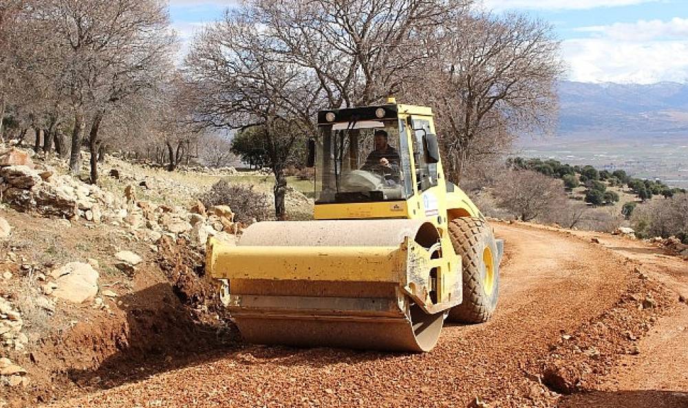 Bayındır Yayla Yolu ulaşıma elverişli hale getiriliyor