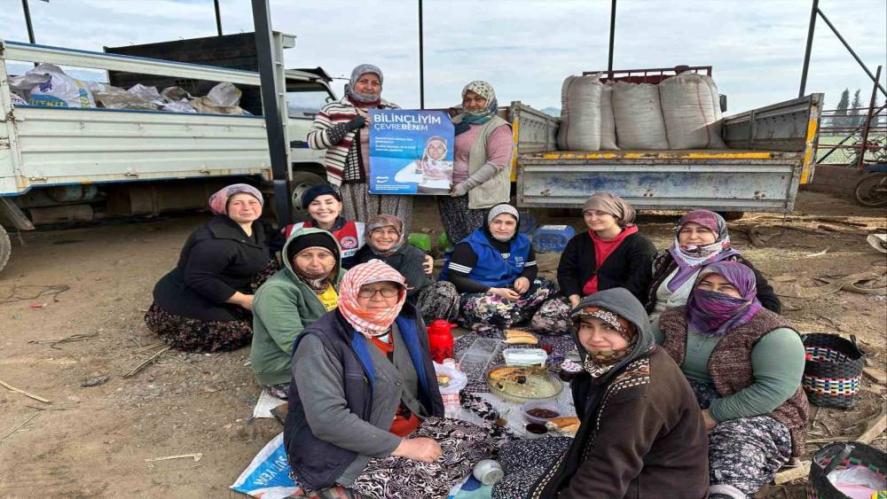 Jandarma ekipleri kadınları geri dönüşüm konusunda bilgilendirdi
