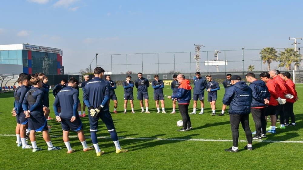 Altınordu’nun konuğu Karaköprü Belediye Spor
