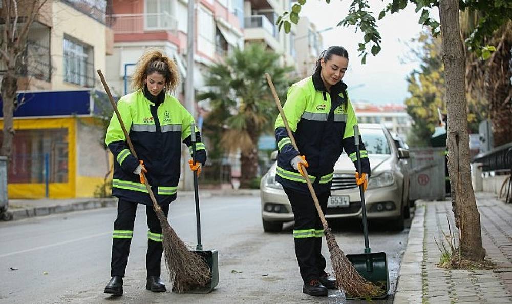 Konak'ın sokakları kadınlara emanet